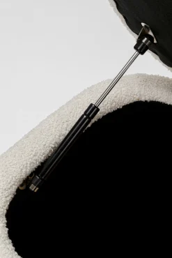 Fashion KARE Design Ławka do przedpokoju ze schowkiem tkanina pluszowa biała 109x45 cm - KARE