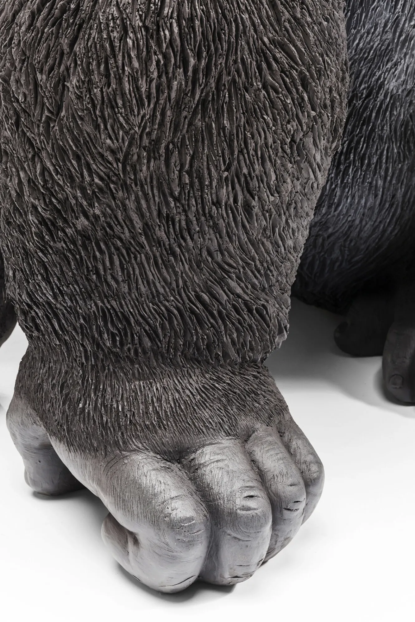 Sale KARE Design Dekoracja stojąca Gorilla Front 90x107 cm czarna - KARE