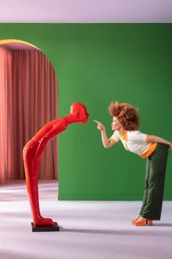 Discount KARE Design Dekoracja stojąca Welcome Guests 86x164 cm czerwona - KARE