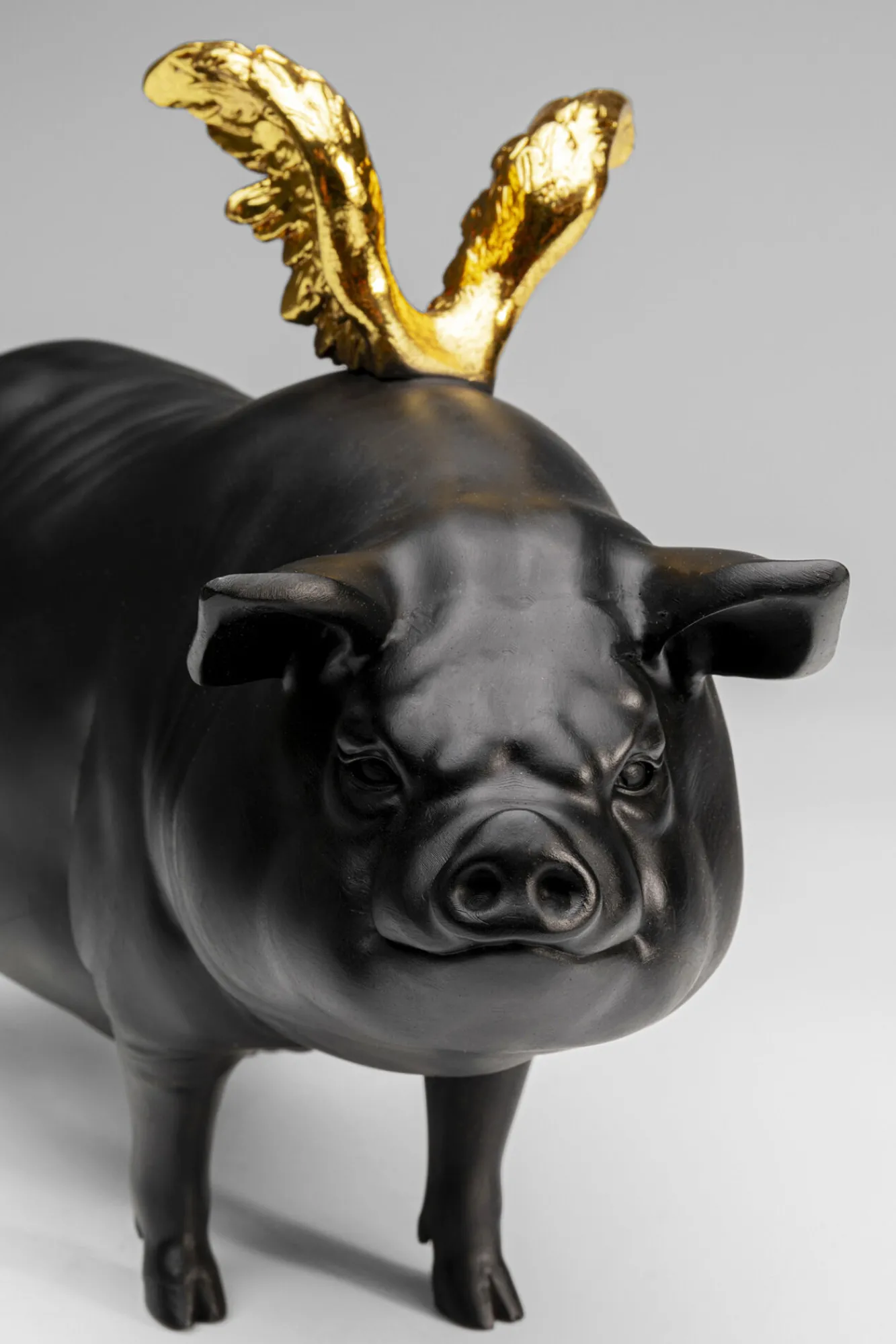 Outlet KARE Design Figurka dekoracyjna Flyin Pig czarna 21cm - KARE