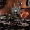 Best KARE Design Figurka dekoracyjna King Skull 32x49 cm czarna - KARE