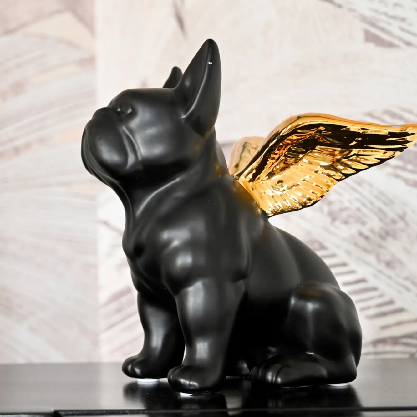 Hot KARE Design Figurka dekoracyjna Sitting Angel Dog 21x22 cm czarna - KARE