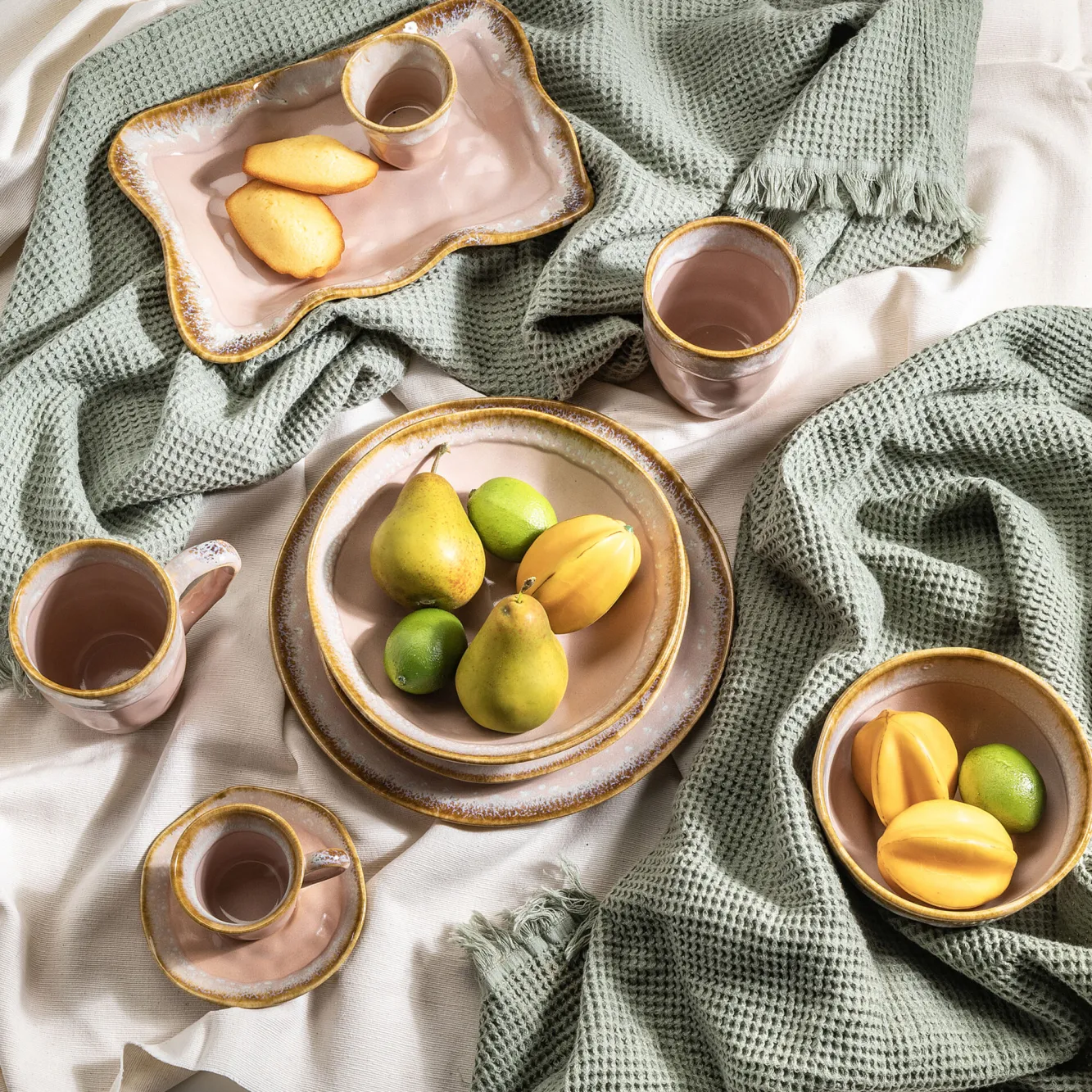 Hot KARE Design Filiżanka do espresso kamionkowa różowa 92 ml - KARE