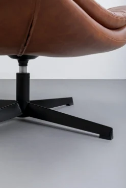 Hot KARE Design Fotel obrotowy tapicerowany brązowa ekoskóra nogi czarne stalowe 75x87 cm - KARE