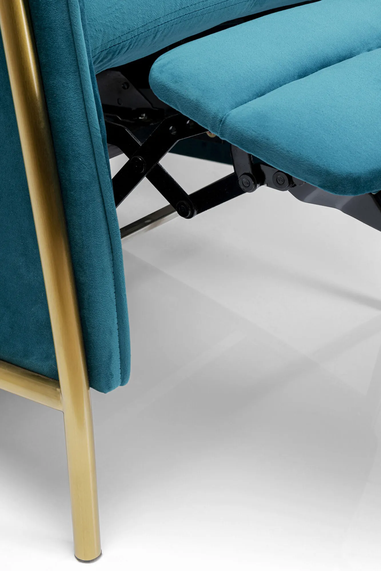 Fashion KARE Design Fotel rozkładany Lazy Velvet 70x104 cm - KARE