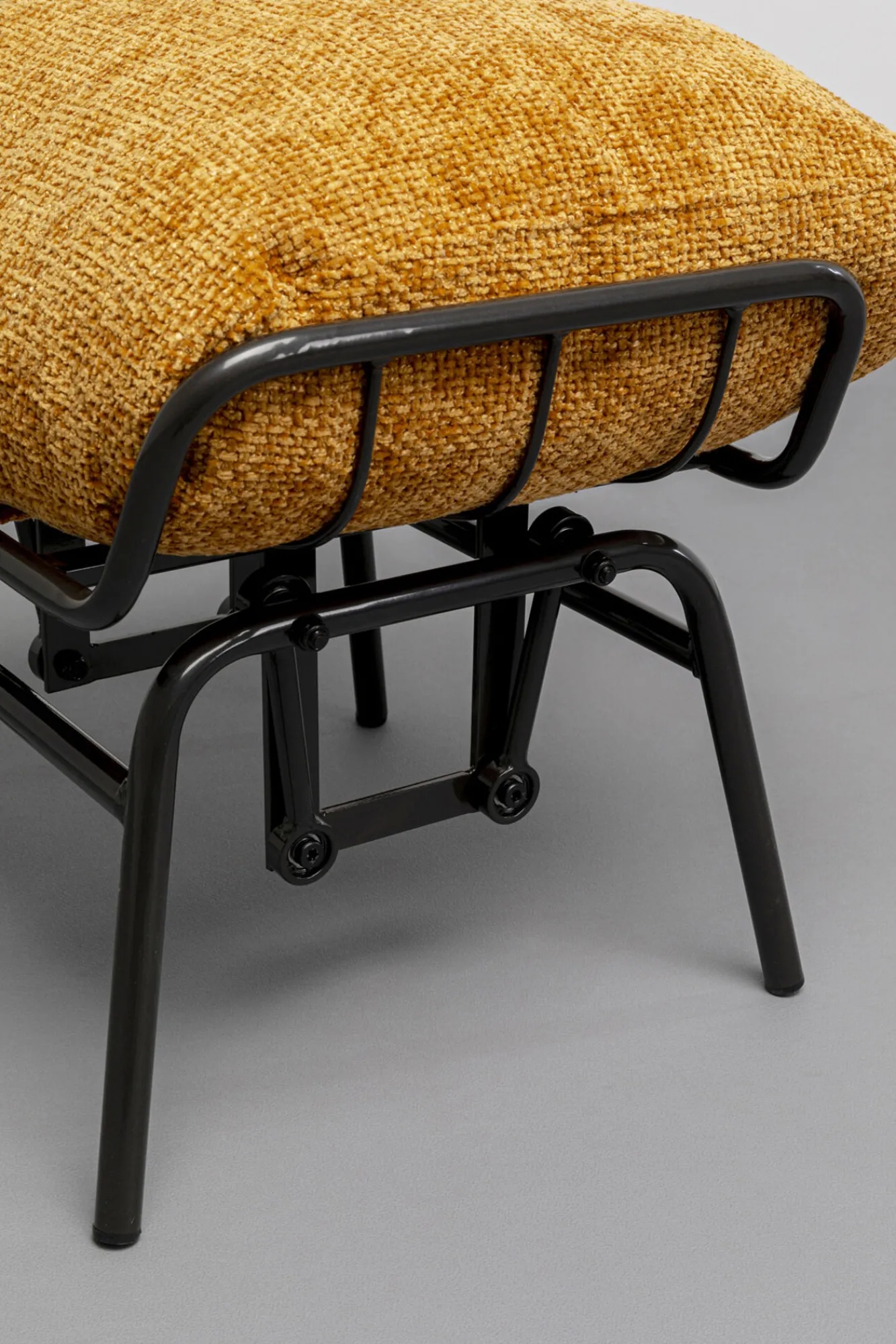 Online KARE Design Fotel żółty z podnóżkiem funkcja bujania nogi czarne - KARE