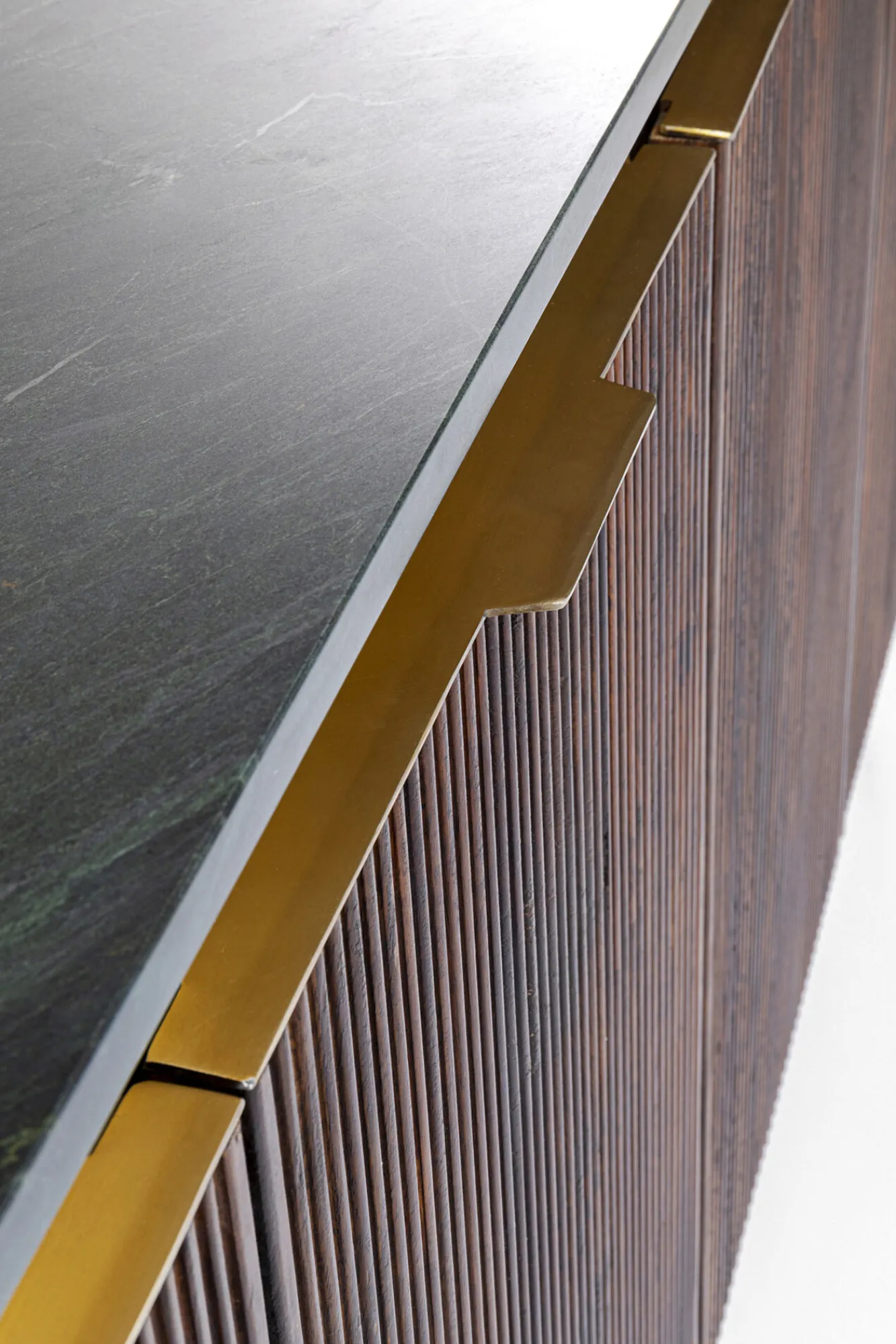 Clearance KARE Design Komoda Catalina 160x86 cm drewno mango ciemnobrązowe - blat marmur - KARE