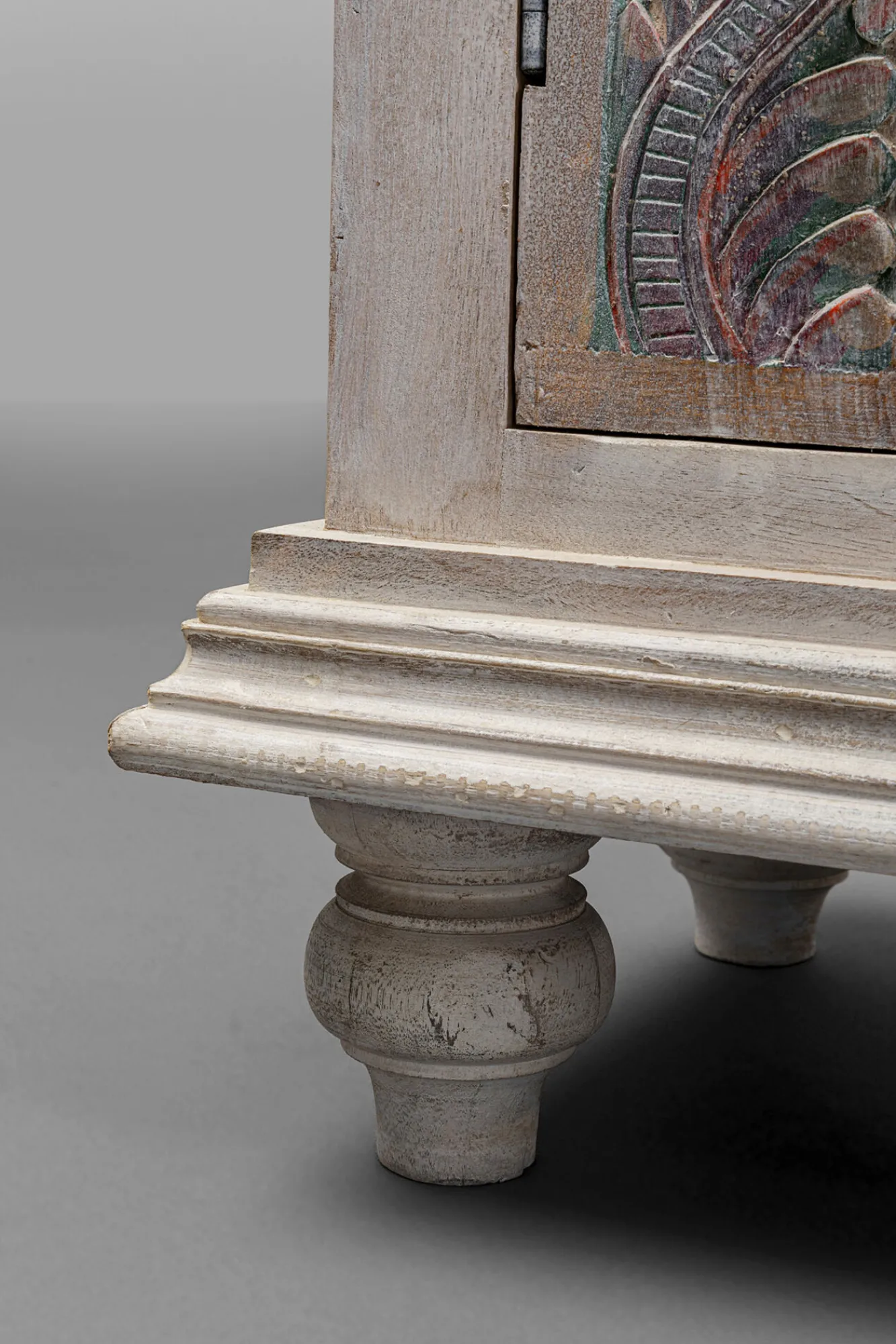 Discount KARE Design Komoda wysoka 2-drzwiowa z drewna mango front kolorowy 95x140 cm - KARE