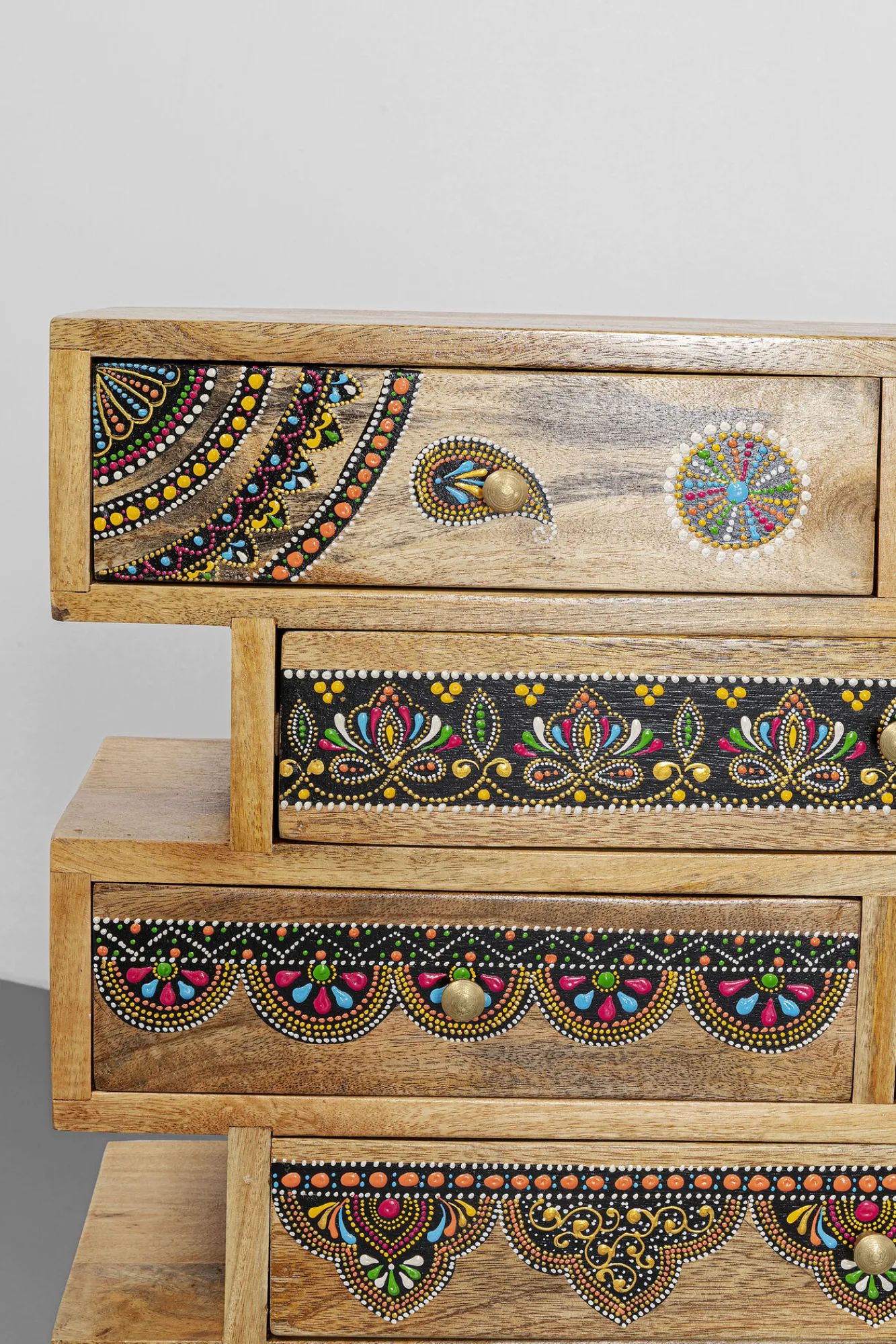 New KARE Design Komoda z 8 szufladami drewno mango kolorowe ornamenty 65x65 cm - KARE