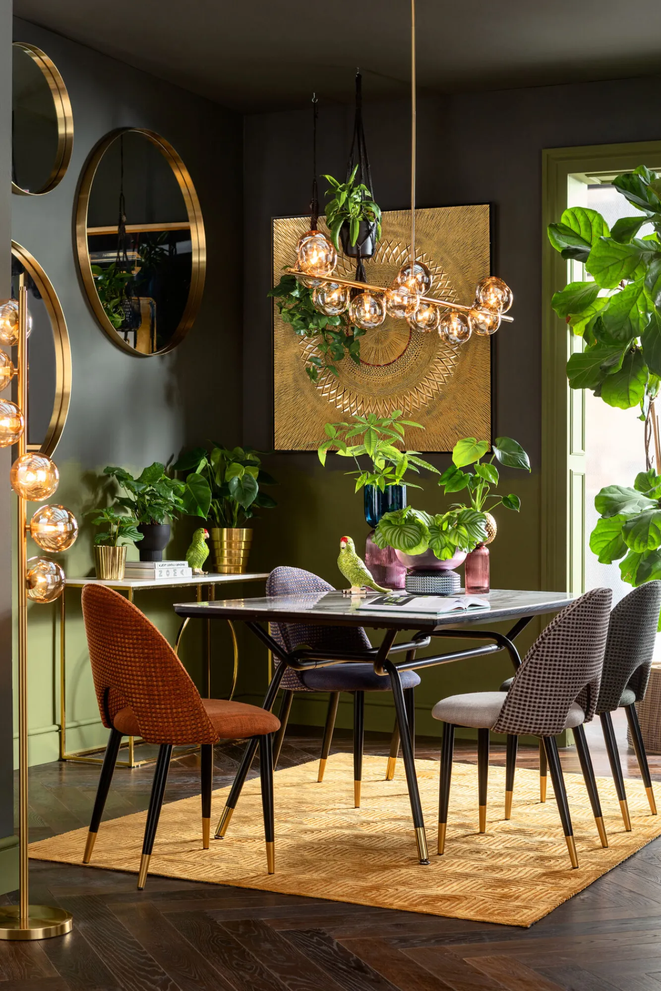 Hot KARE Design Krzesło do salonu tapicerowane niebieskie nogi czarno-złote - KARE