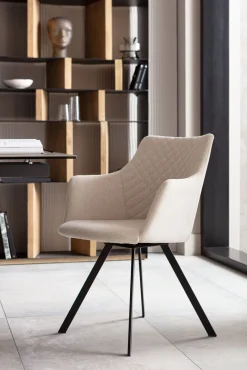 Best KARE Design Krzesło obrotowe z podłokietnikami Coco 53x84 cm kremowe - KARE