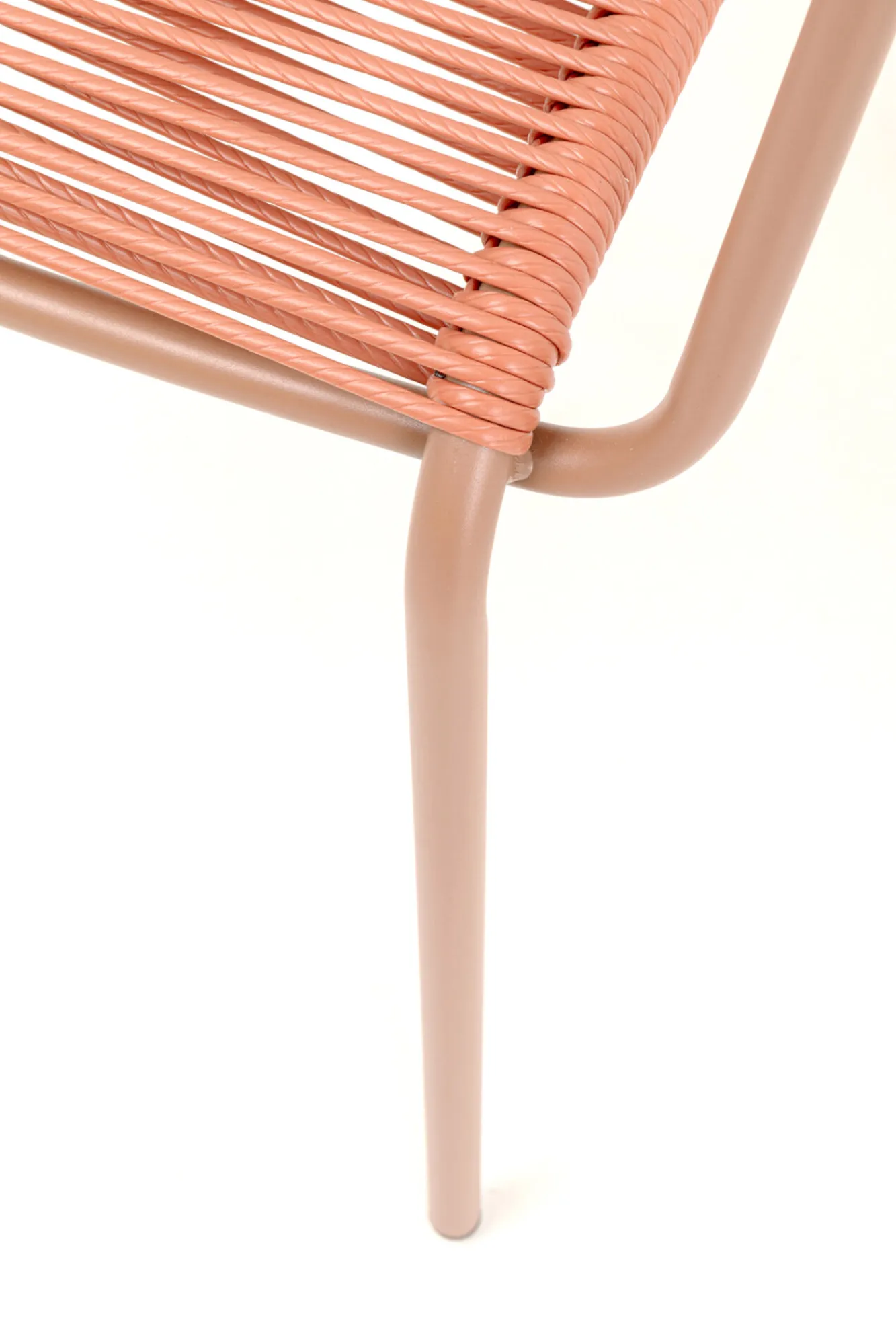 Fashion KARE Design Krzesło ogrodowe z podłokietnikami w kolorze czerwonym ażurowe 54x85 cm - KARE