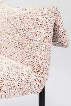 New KARE Design Krzesło z podłokietnikami beżowe z czarnymi nogami ze stali 70x85 cm - KARE