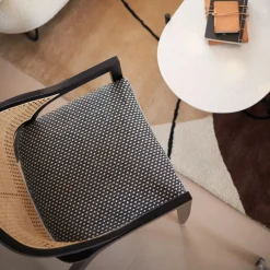 Hot KARE Design Krzesło z podłokietnikami Horizon 58x82 cm czarne - KARE