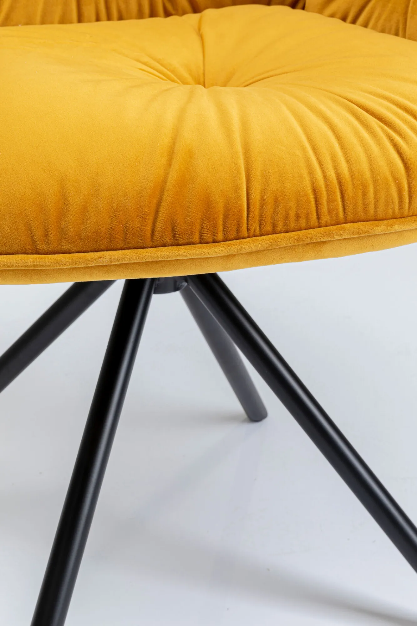 Discount KARE Design Krzesło z podłokietnikami Mila 60x89 cm żółte - KARE