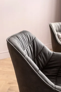 Outlet KARE Design Krzesło z podłokietnikami Thelma 65x82 cm szare ekoskóra - KARE