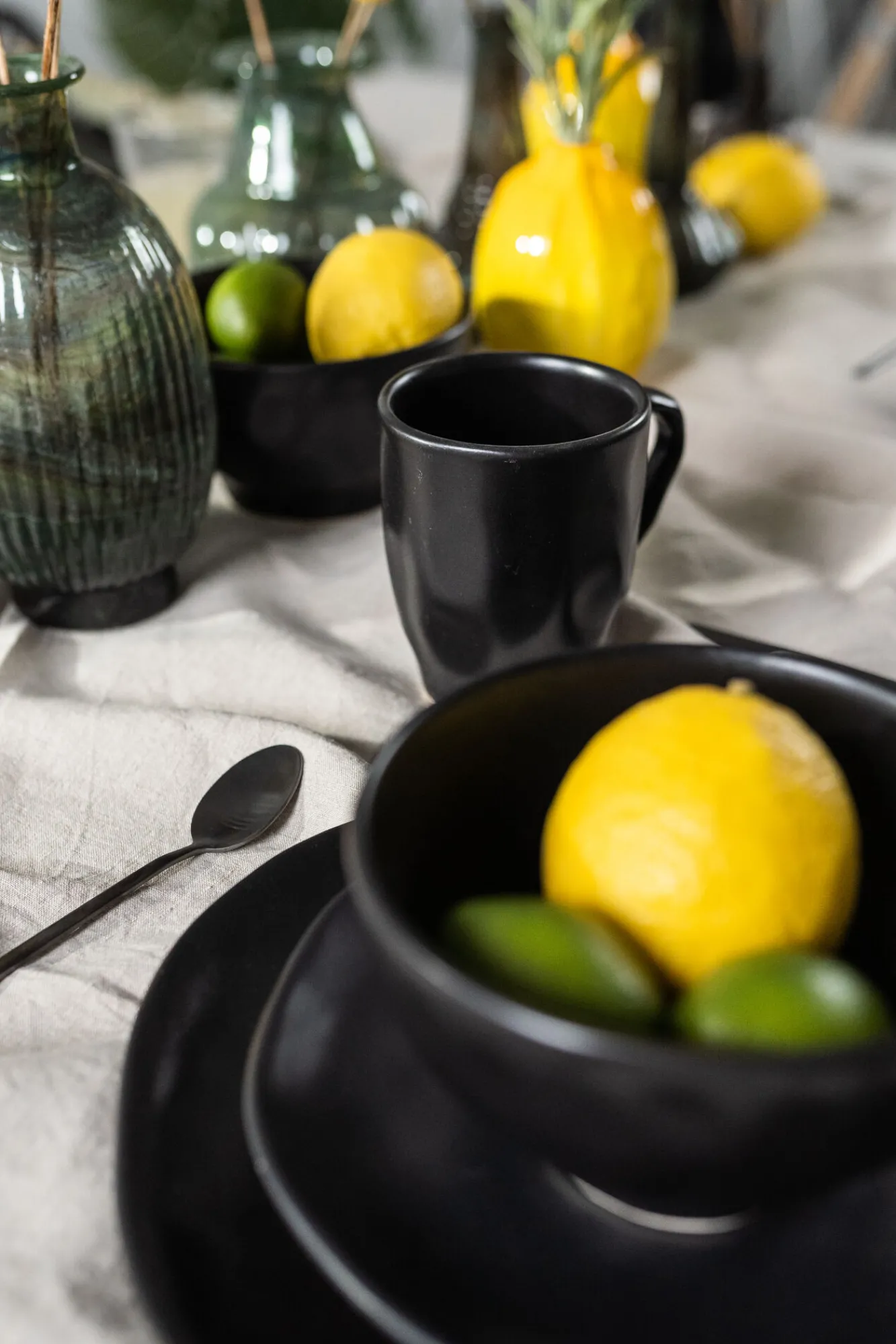 Clearance KARE Design Kubek Organic 13x11 cm czarny - KARE