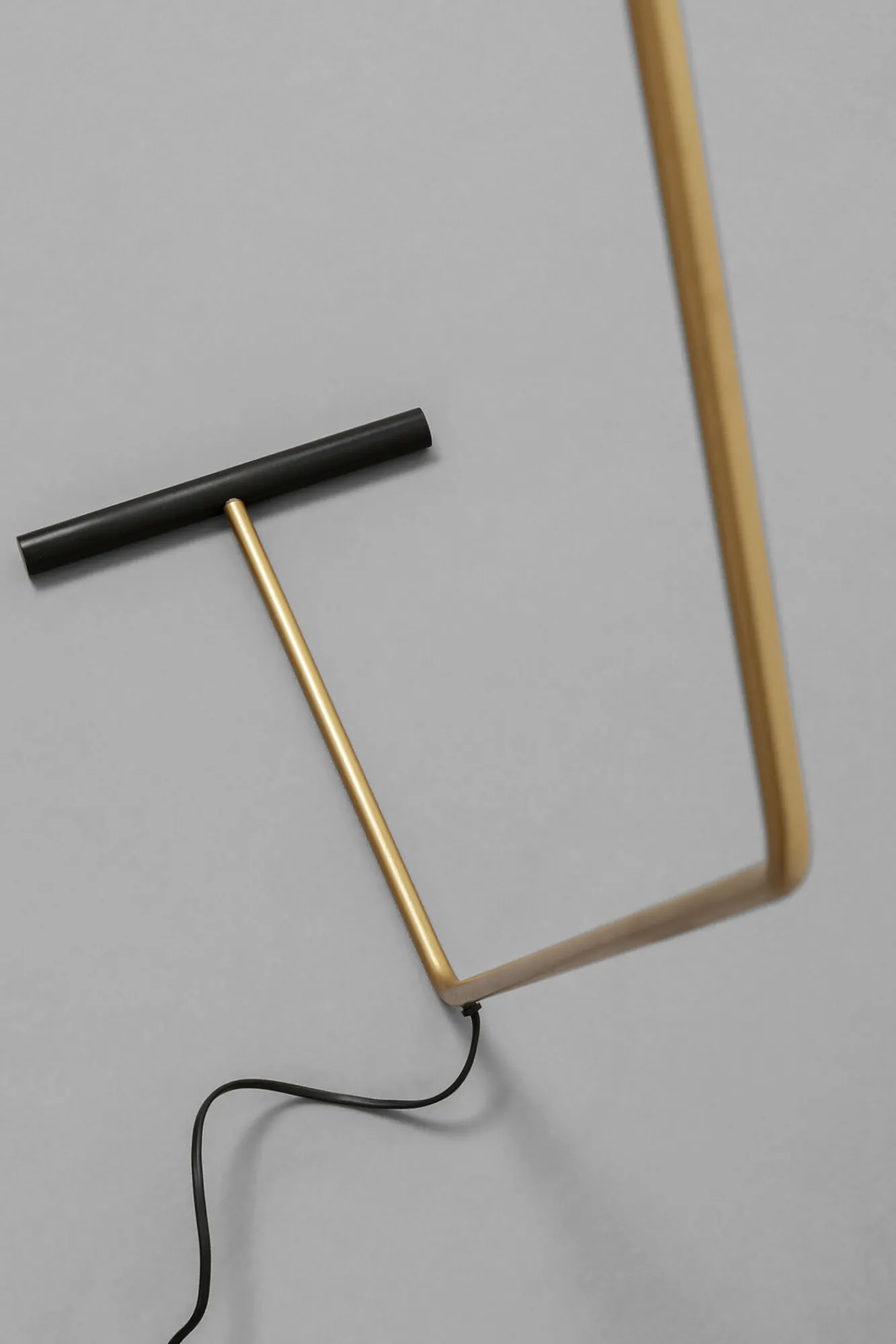 Hot KARE Design Lampa podłogowa czarno-złota stalowa 130 cm - KARE