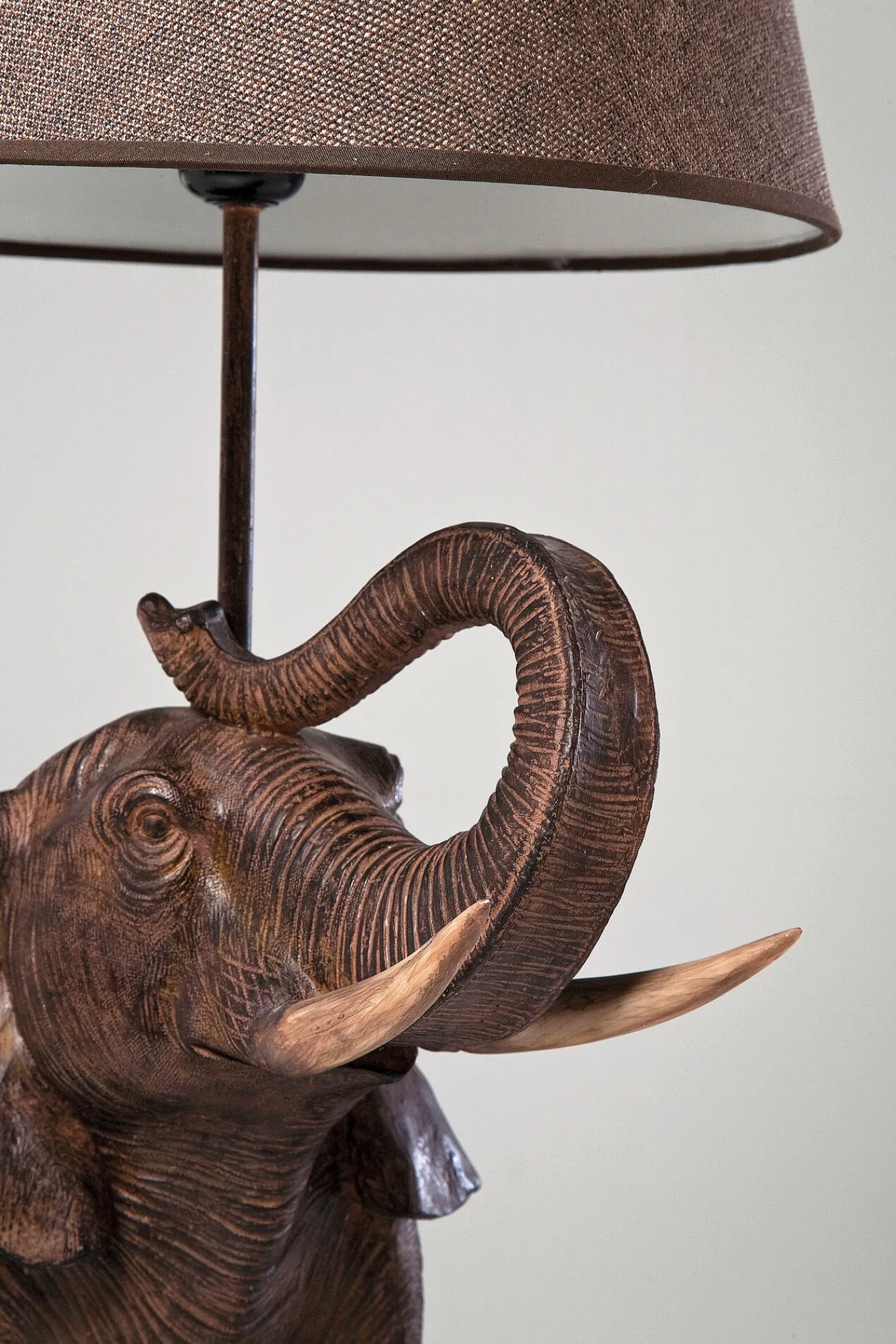 Online KARE Design Lampa stołowa Elephant Safari 52x74 cm brązowa - KARE