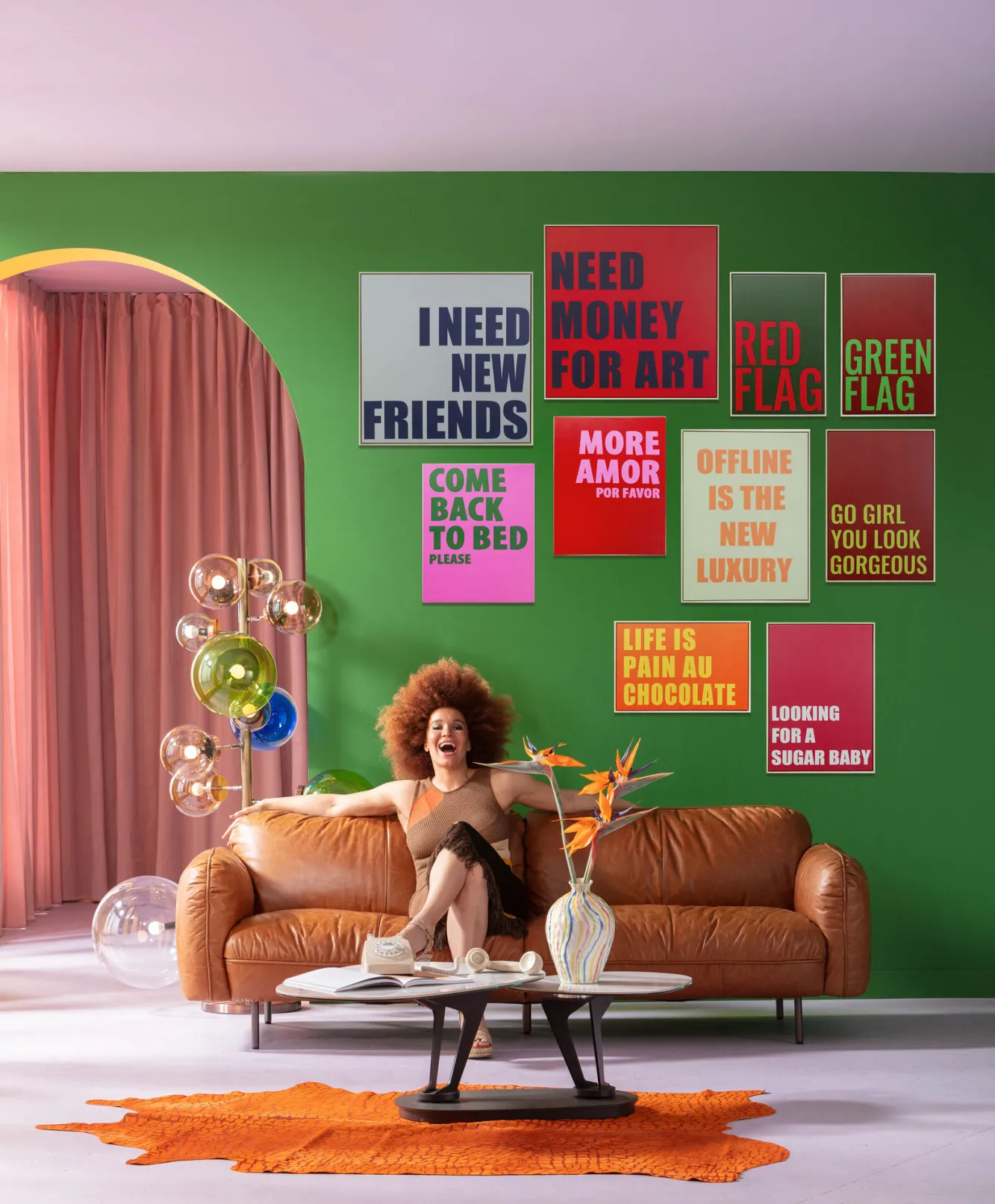 Discount KARE Design Obraz czerwony z różowym napisem More Amor Por Favor 40x50 cm - KARE