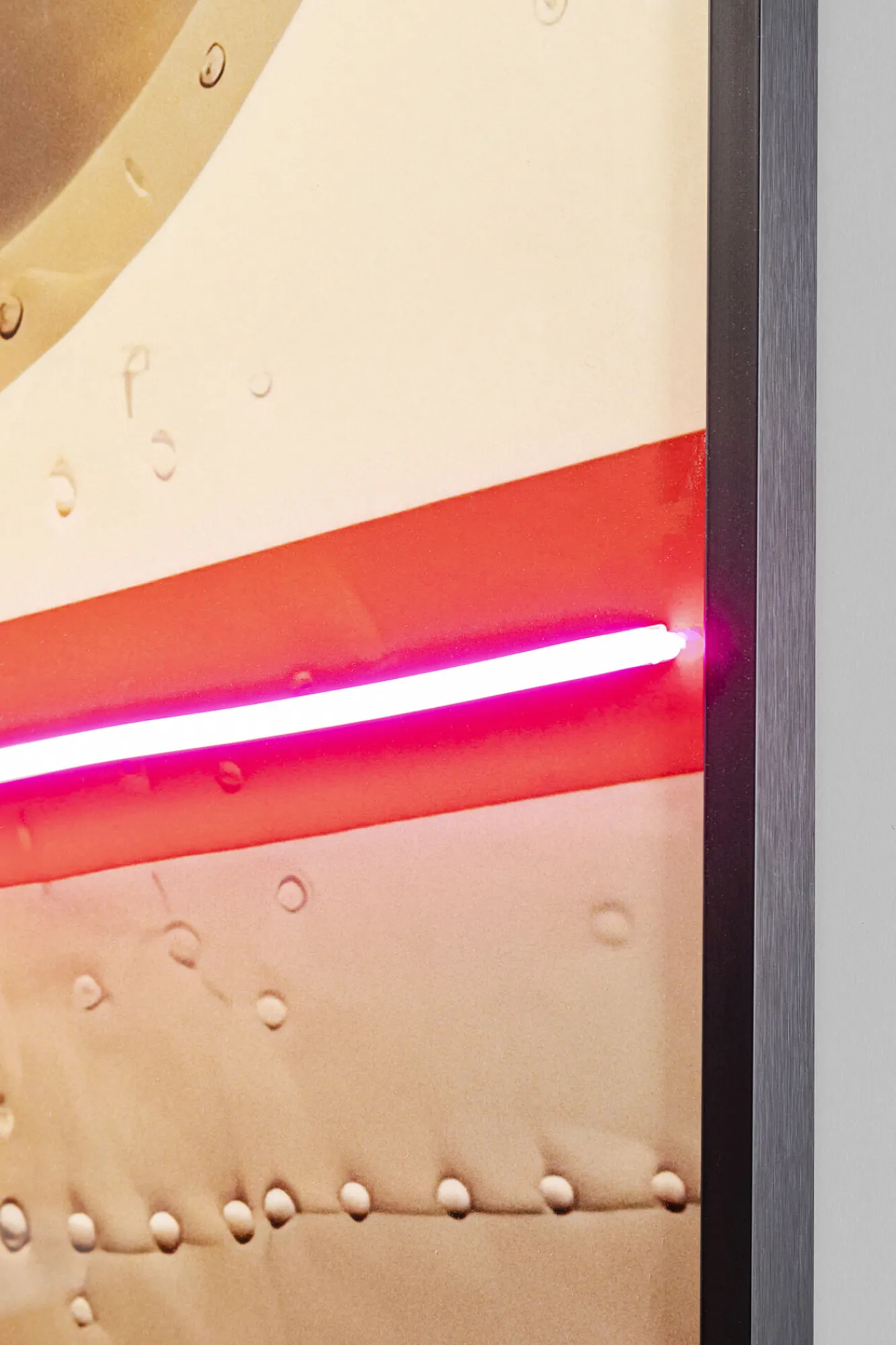 Discount KARE Design Obraz LED kolorowy 120x80 cm 80's samolot i kobieta - KARE