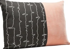 Online KARE Design Poduszka dekoracyjna Fibrillation 50x35 cm czarno-różowa - KARE
