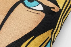 Fashion KARE Design Poduszka dekoracyjna kolorowa dziewczyna z komiksu 50x50 cm - KARE