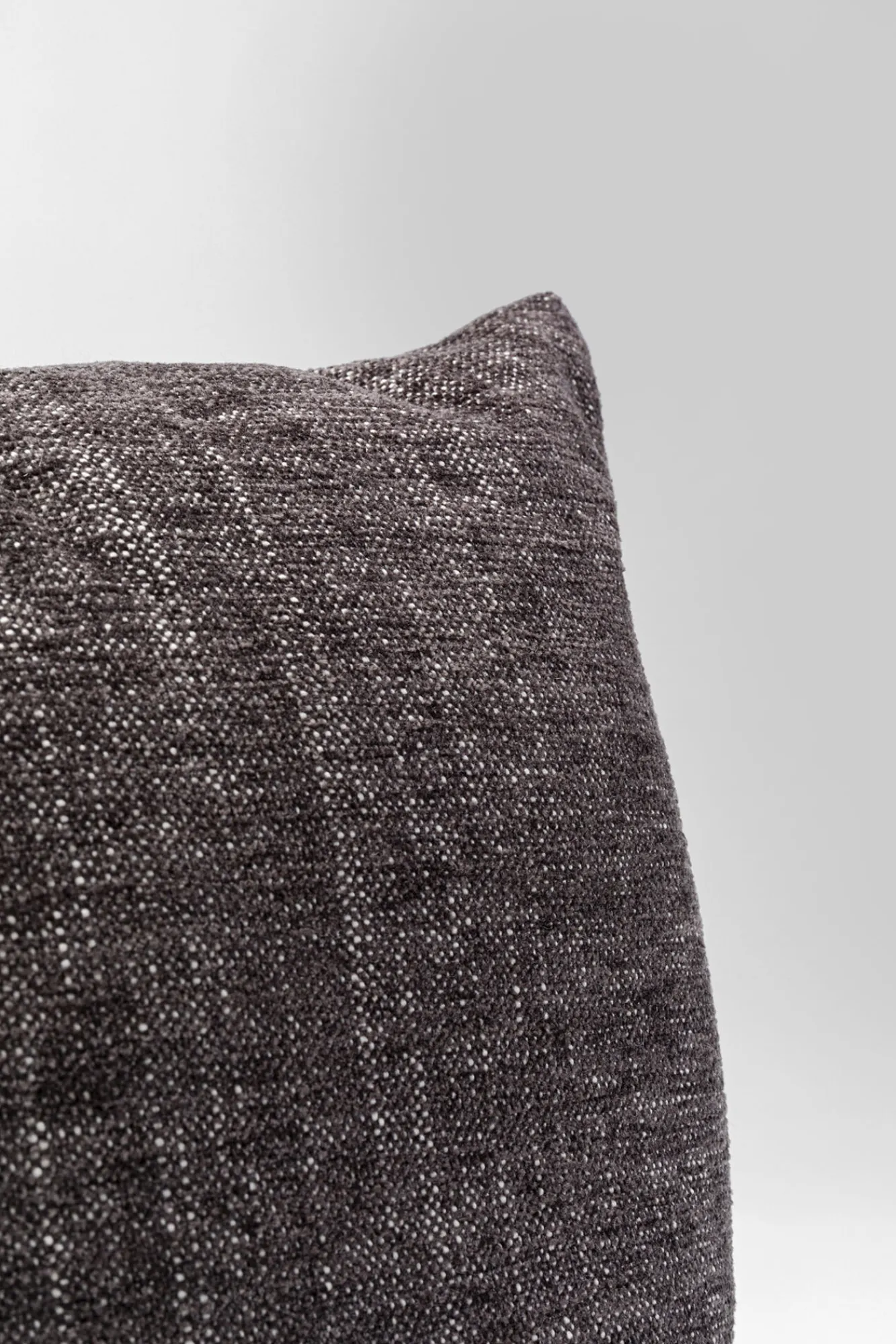 Hot KARE Design Poduszka dekoracyjna na sofę w kolorze szarym 40x40 cm - KARE