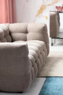 Outlet KARE Design Sofa pikowana 3-osobowa jasnobrązowa 240 cm - KARE