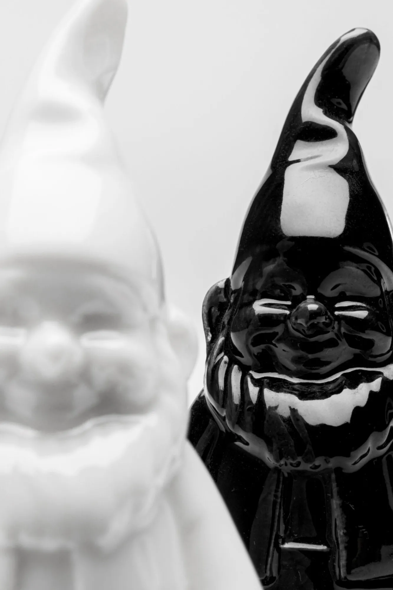 Best KARE Design Solniczka i pieprzniczka Gnome czarno-biała (2-szt) - KARE