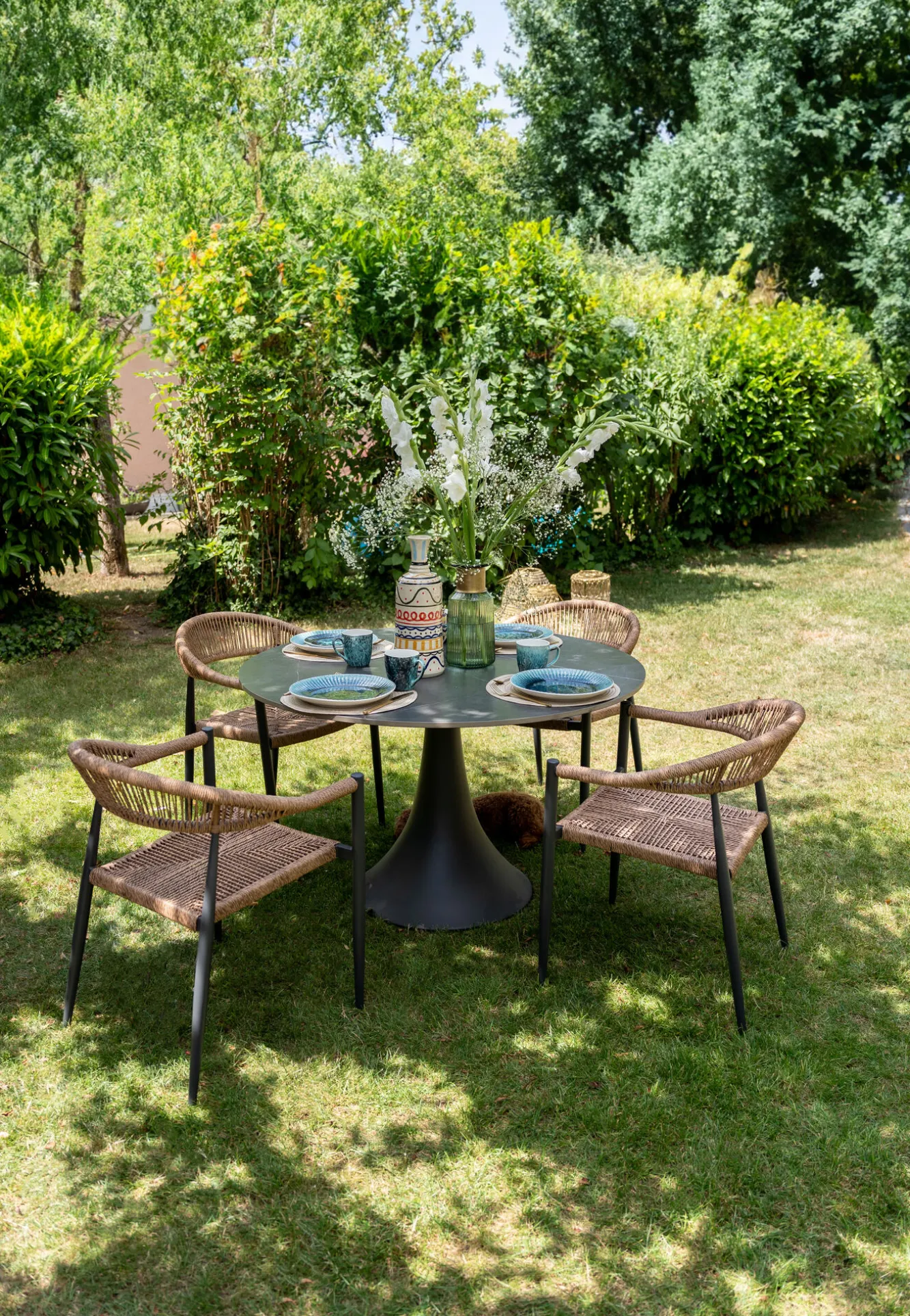 Discount KARE Design Stół ogrodowy okrągły czarny blat ceramika podstawa aluminium Ø110 cm - KARE