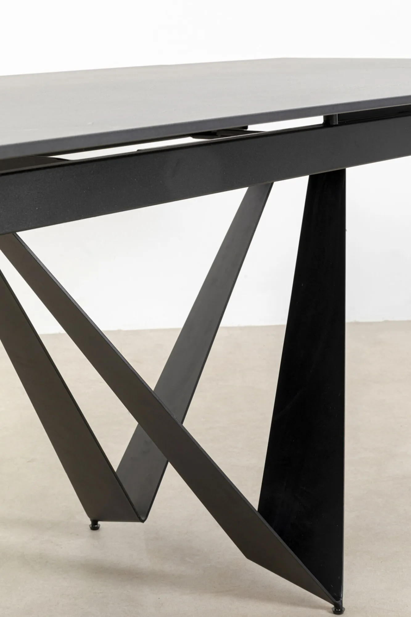 Discount KARE Design Stół rozkładany czarny blat ceramika nogi stalowe 180-260x90 cm - KARE