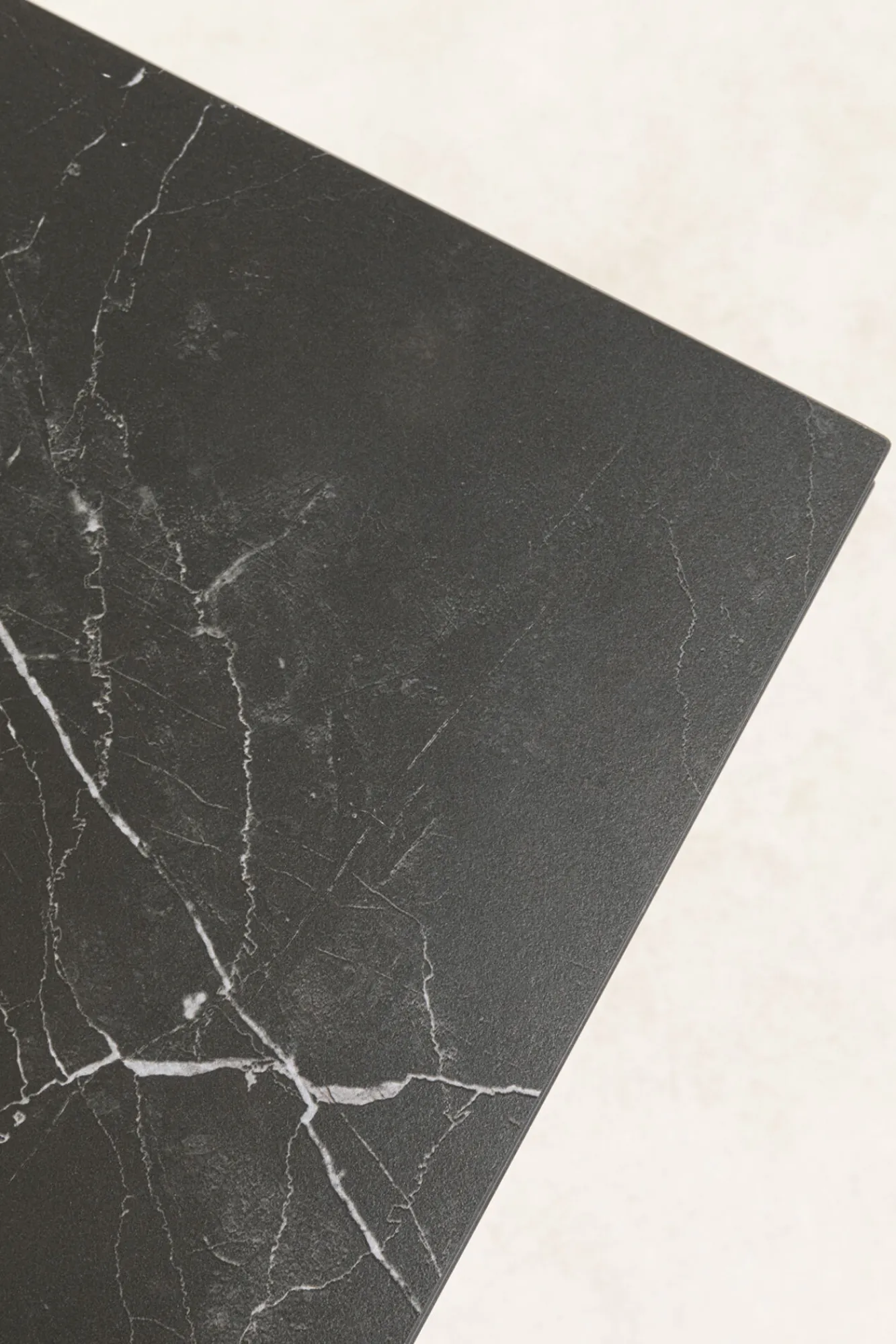 Discount KARE Design Stół rozkładany czarny blat ceramika nogi stalowe 180-260x90 cm - KARE