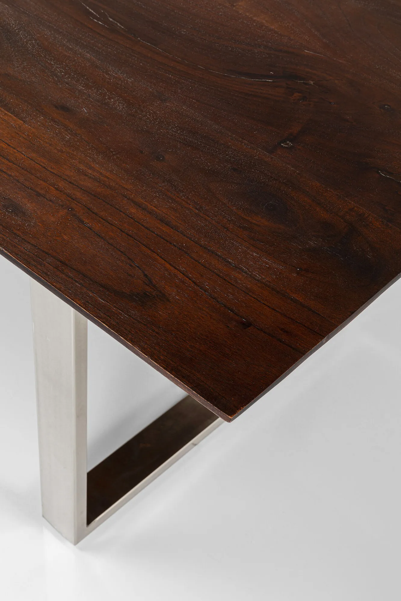 New KARE Design Stół z brązowym drewnianym blatem i srebrnymi stalowymi nogami 160x80 cm - KARE