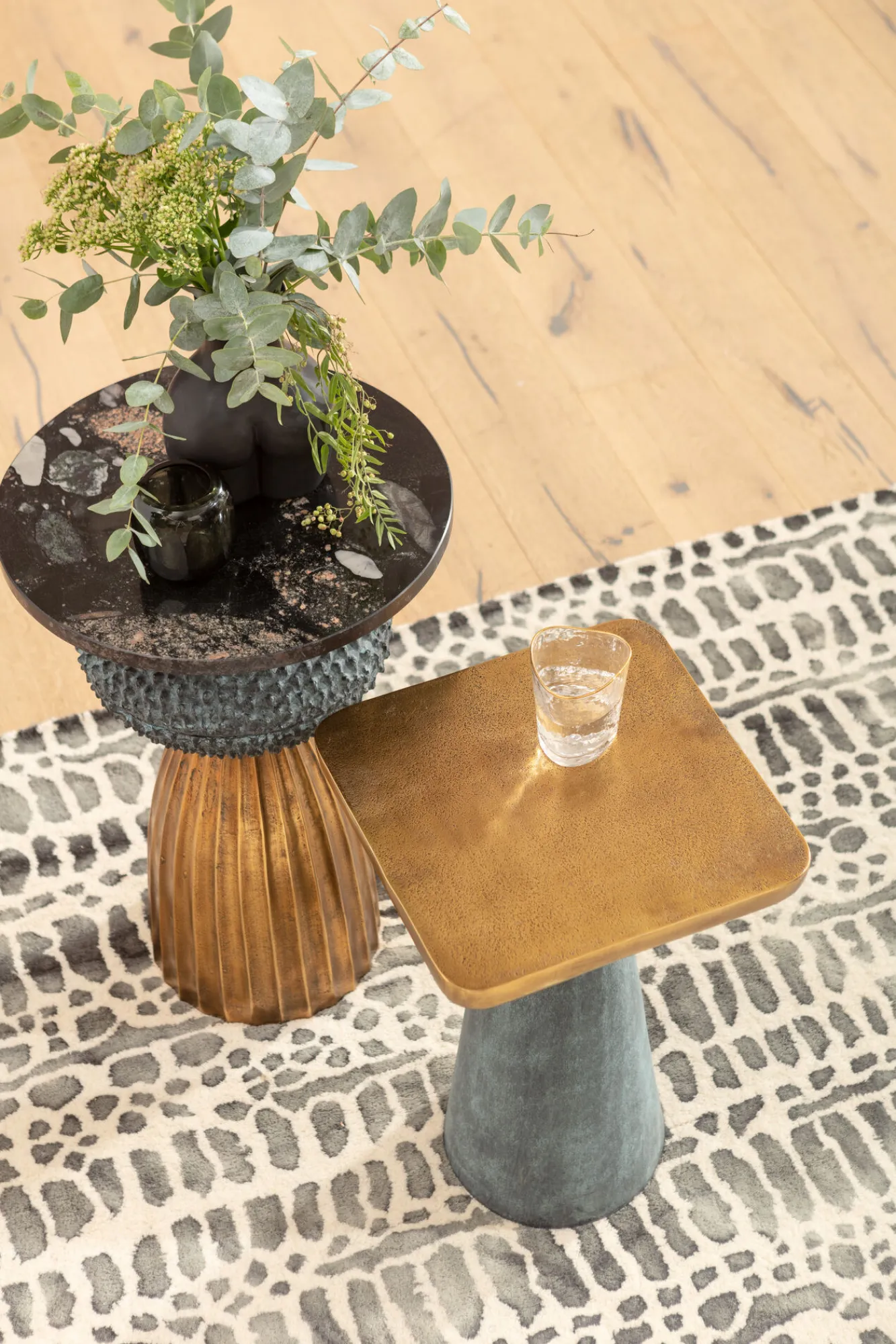 Online KARE Design Stolik Cora 35x35 cm aluminium - KARE