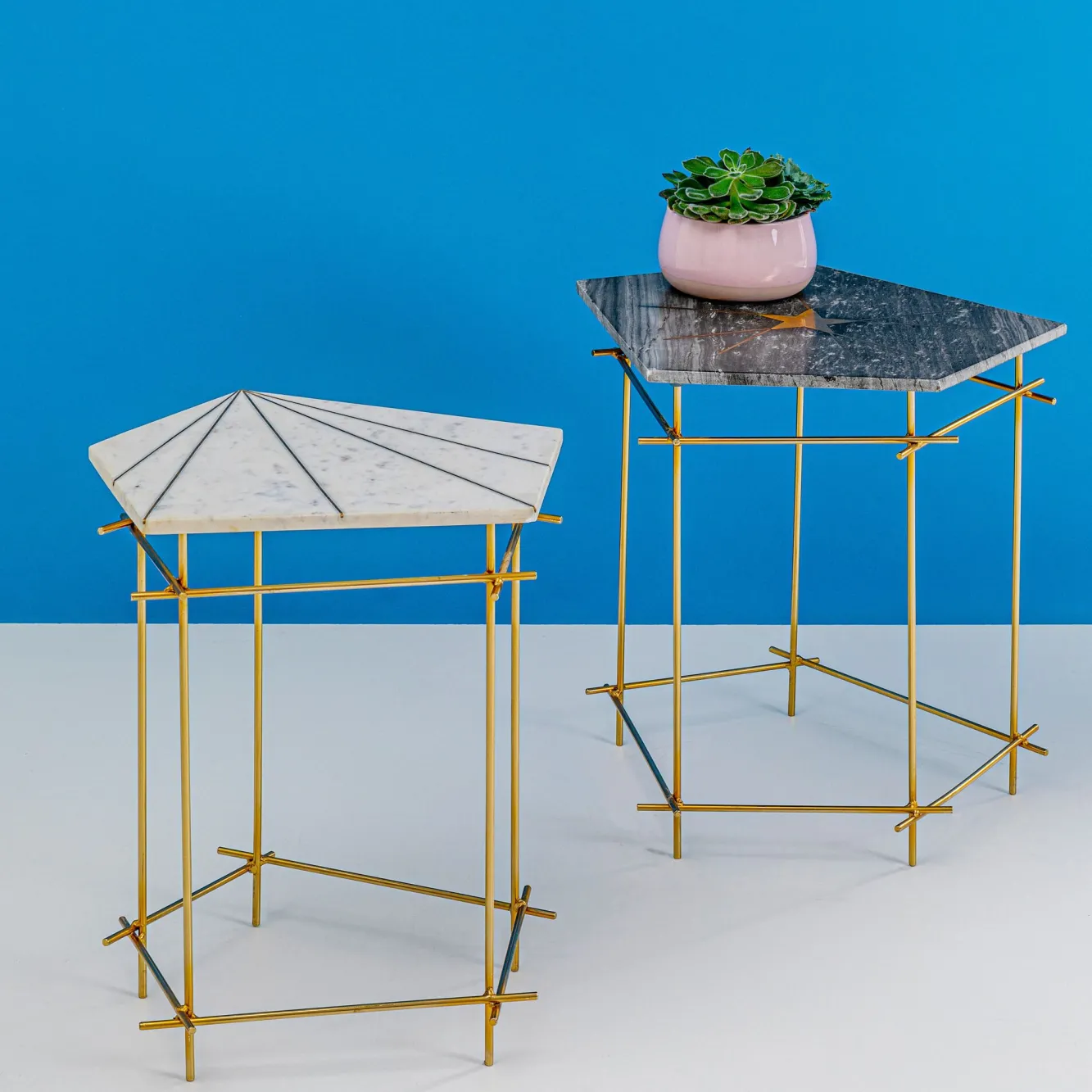 Best KARE Design Stolik kawowy Mystic Pentagon 66x62 cm blat marmur - KARE