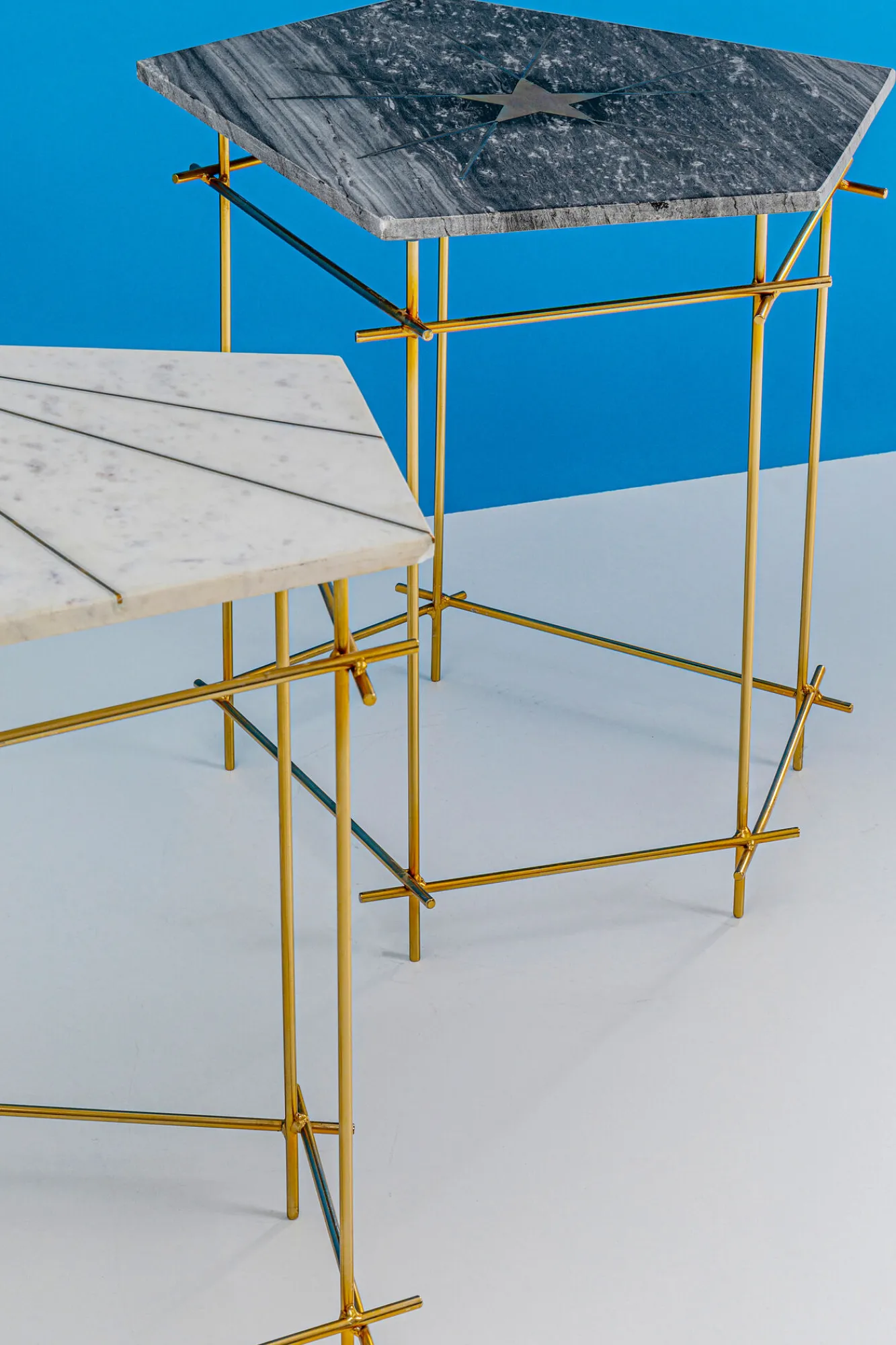 Best KARE Design Stolik kawowy Mystic Pentagon 66x62 cm blat marmur - KARE