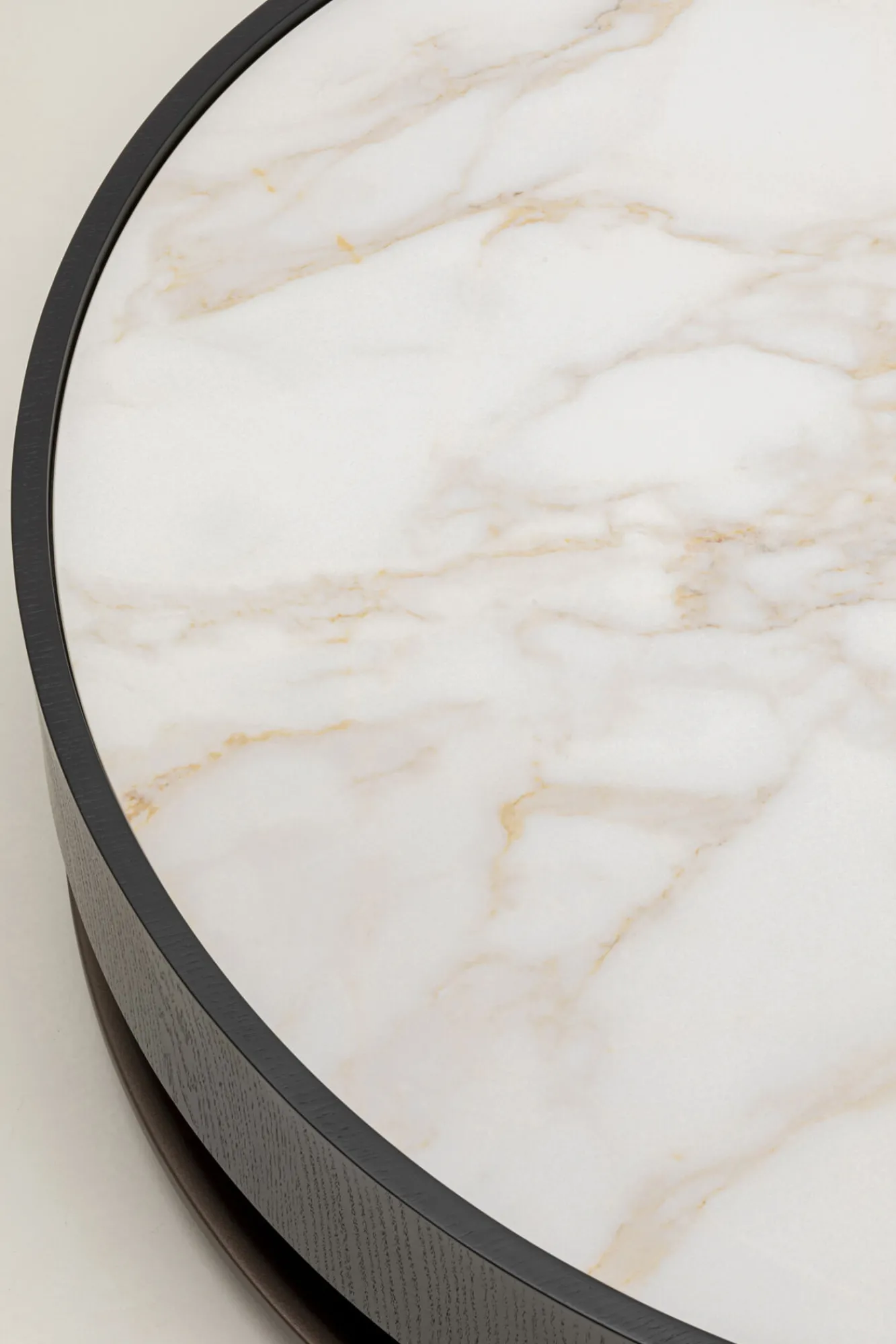 Clearance KARE Design Stolik kawowy okrągły fornir i kamionka Ø93 cm - KARE