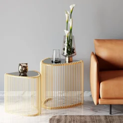 Best KARE Design Stoliki pomocnicze złote blaty trójkątne szklane 2-set - KARE