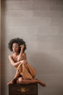 Fashion KARE Design Szafka nocna Osaka 55x60 cm brązowa - KARE