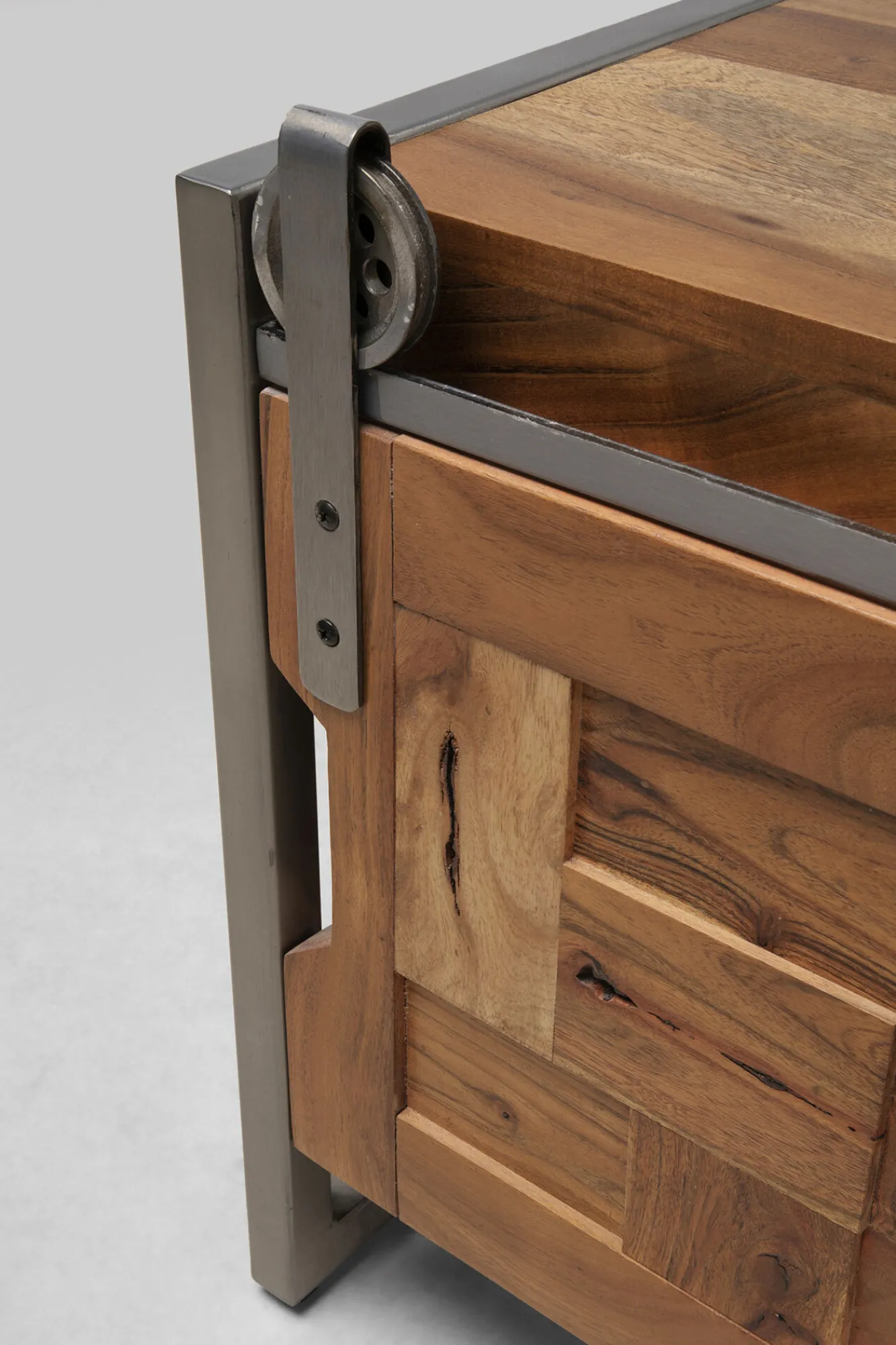 Sale KARE Design Szafka RTV drzwi przesuwne drewno akacjowe nogi stalowe 145x45 cm - KARE