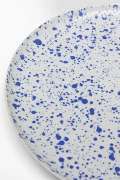 Sale KARE Design Talerz obiadowy z kamionki biały w niebieskie wzory Ø27 cm - KARE