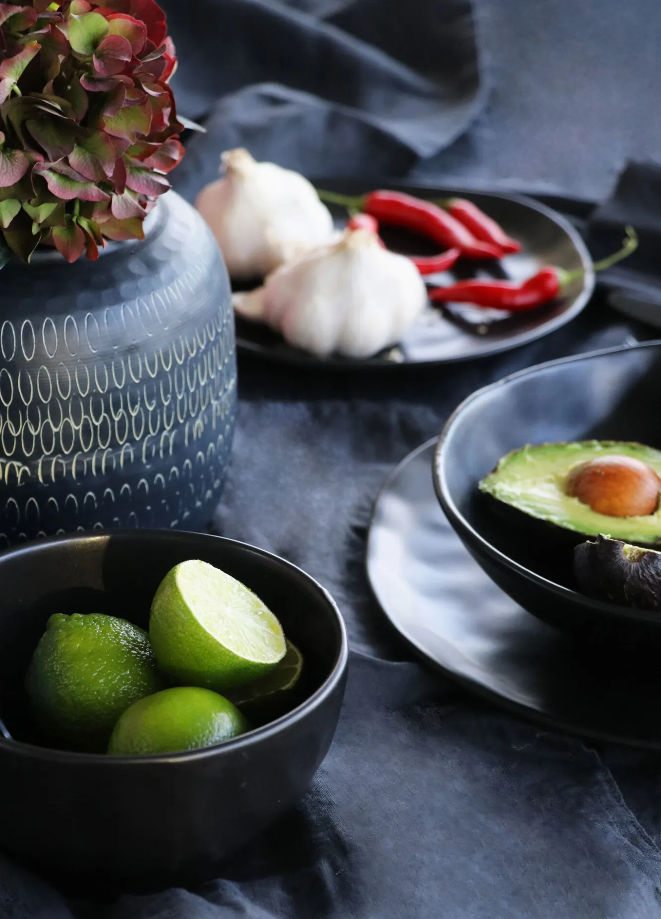 Fashion KARE Design Talerz Organic 26 cm czarny - KARE