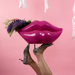 Best KARE Design Wazon dekoracyjny w kształcie ust różowy 58x28 cm - KARE