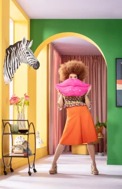 Best KARE Design Wazon dekoracyjny w kształcie ust różowy 58x28 cm - KARE