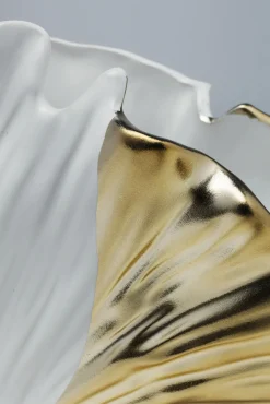 New KARE Design Wazon dekoracyjny w kształcie liścia miłorzębu biały 26 x 18 cm - KARE