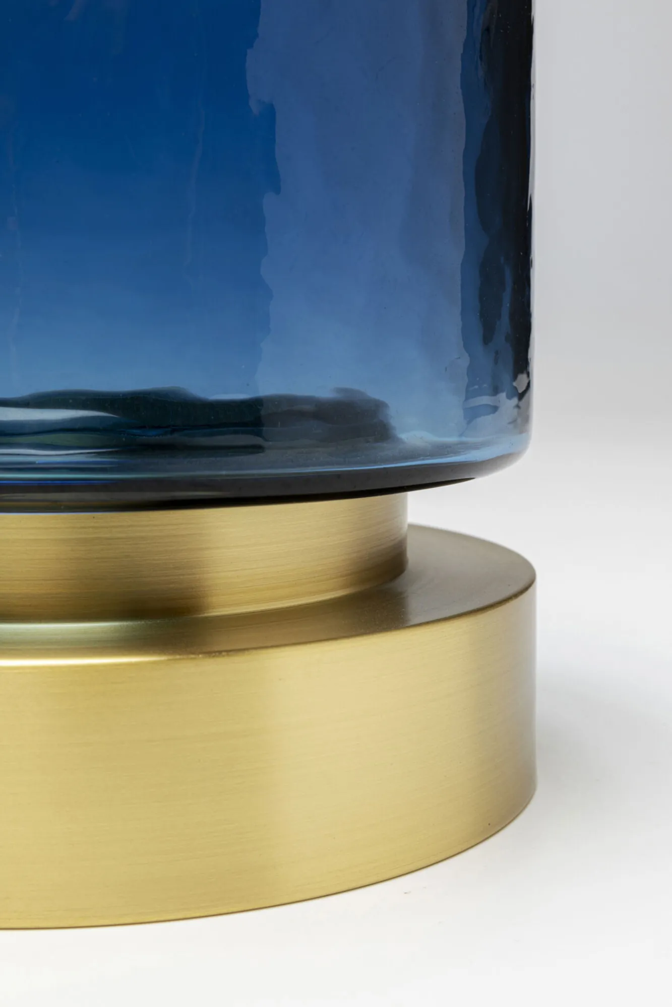 Fashion KARE Design Wazon szklany w kolorze niebieskim Ø18x18 cm - KARE